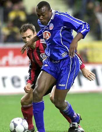 万次传球 万次传球